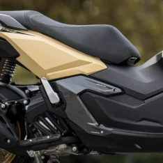 UM Rockville 300CC